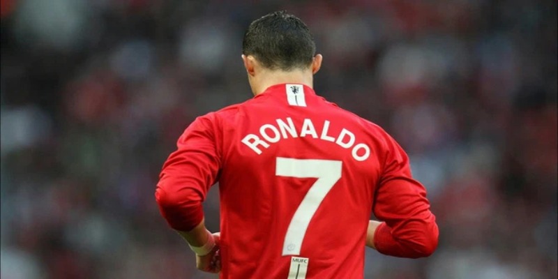 Cristiano Ronaldo là một trong những cầu thủ mang áo số 7 xuất sắc